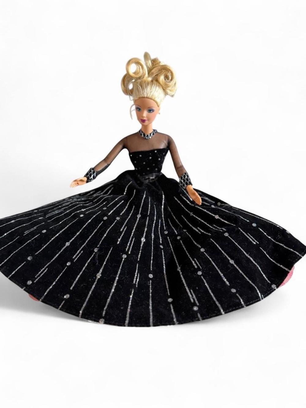 Vintage 1998 Happy Holidays Barbie Special Edition #20200 Black Gown
